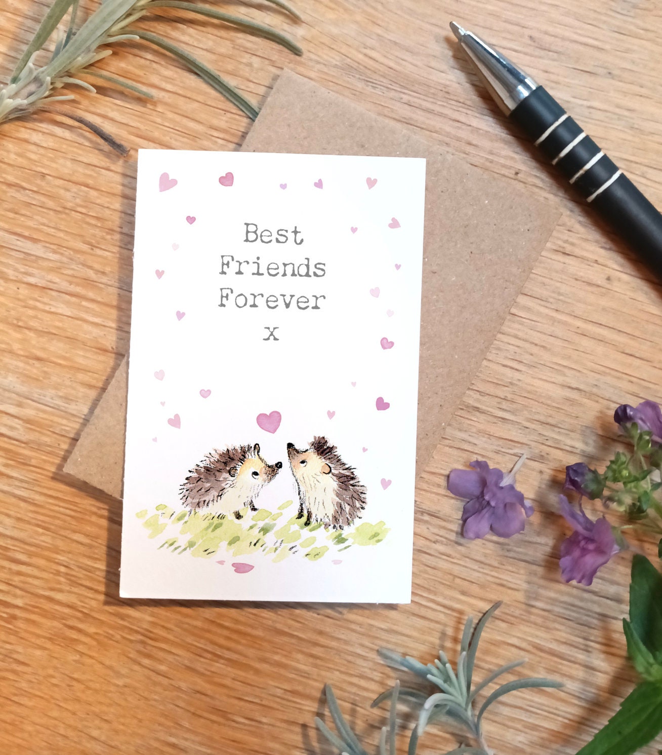 Sentiment Card - Best Friends Forever - 2 Hedgehogs with Pink Hearts
