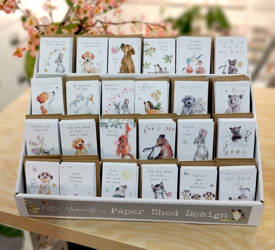 Sentiment Card - Family Time Is the Best - Bear, Hare, Mouse, Bee and Flowers